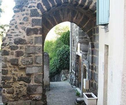 Ferienwohnung Le Petit Seguret Le Puy-en-Velay Exterior foto